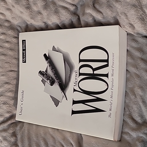 Microsoft Word Microsoft Office Version 6.0 User's Guide - Picture 1 of 15